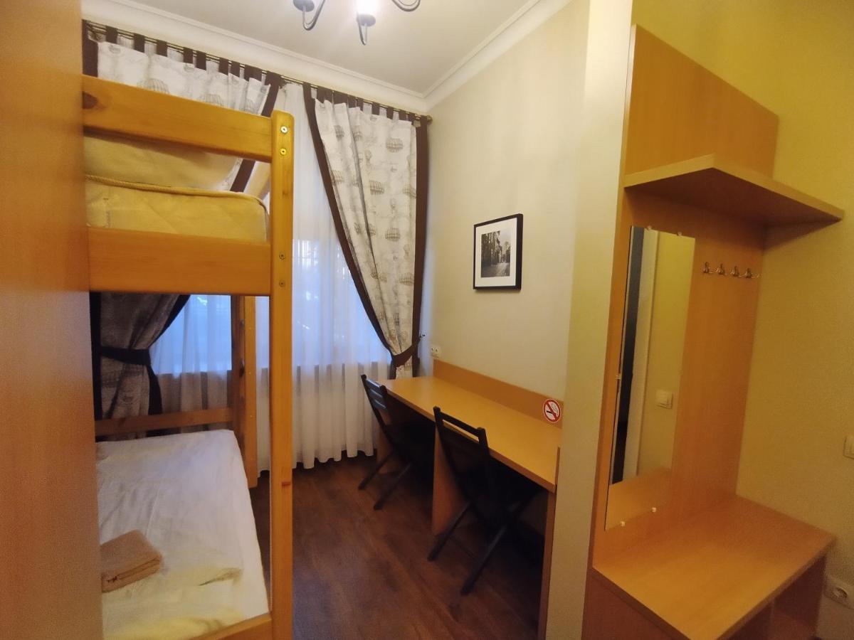Belokorichi Hotel Kiev Bagian luar foto