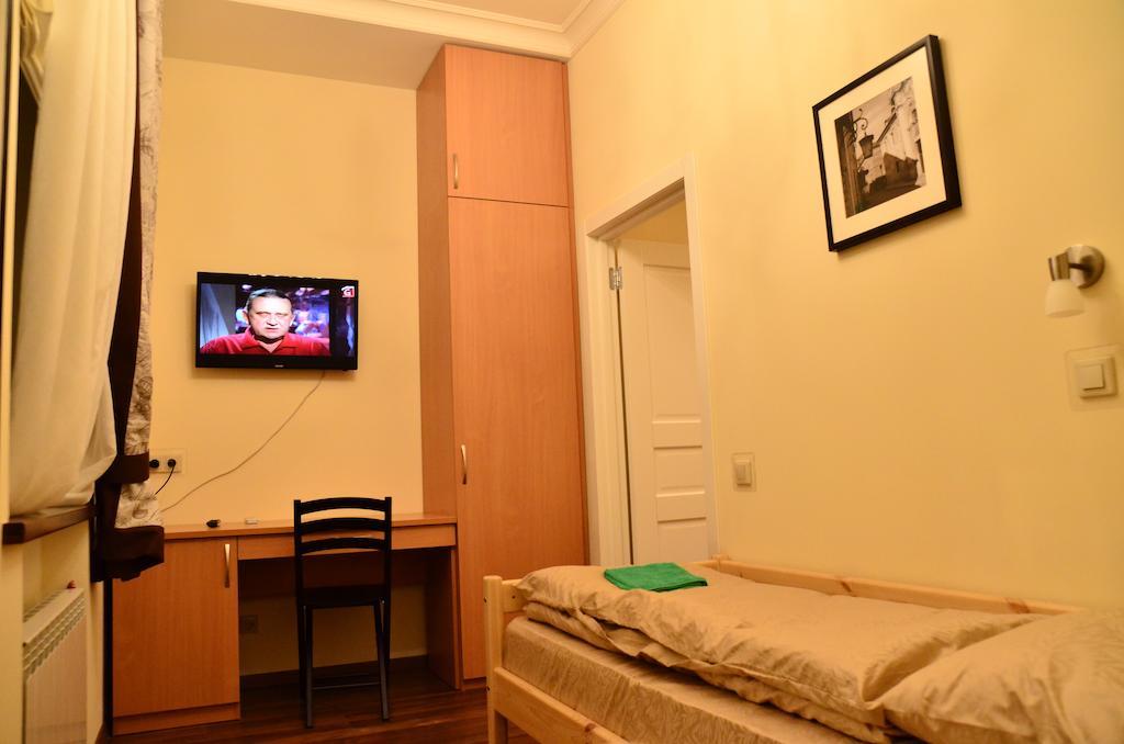 Belokorichi Hotel Kiev Ruang foto