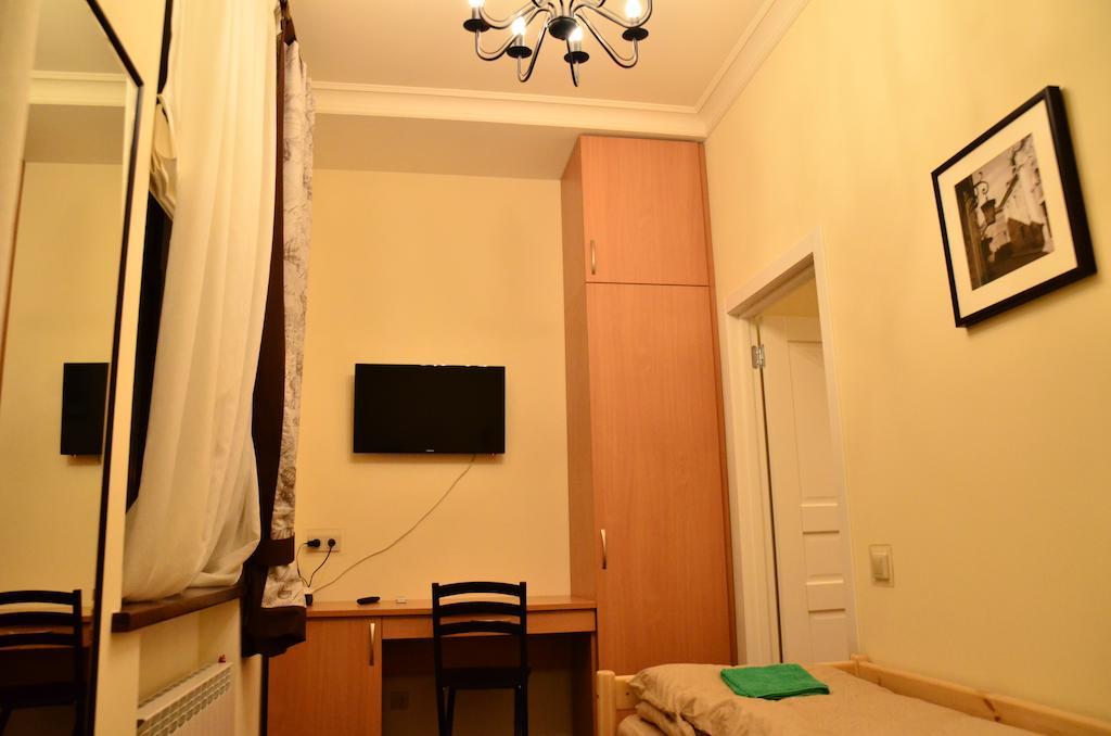 Belokorichi Hotel Kiev Bagian luar foto
