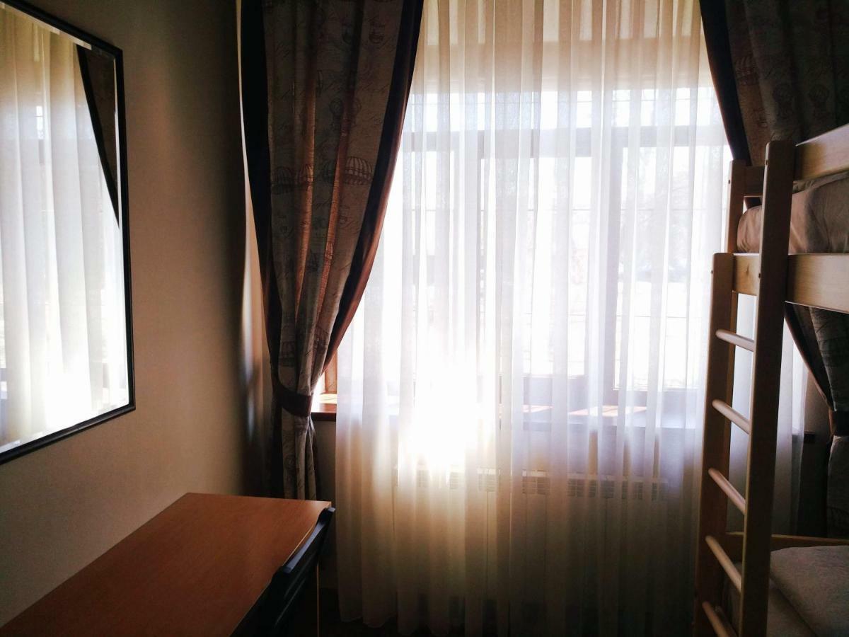 Belokorichi Hotel Kiev Bagian luar foto