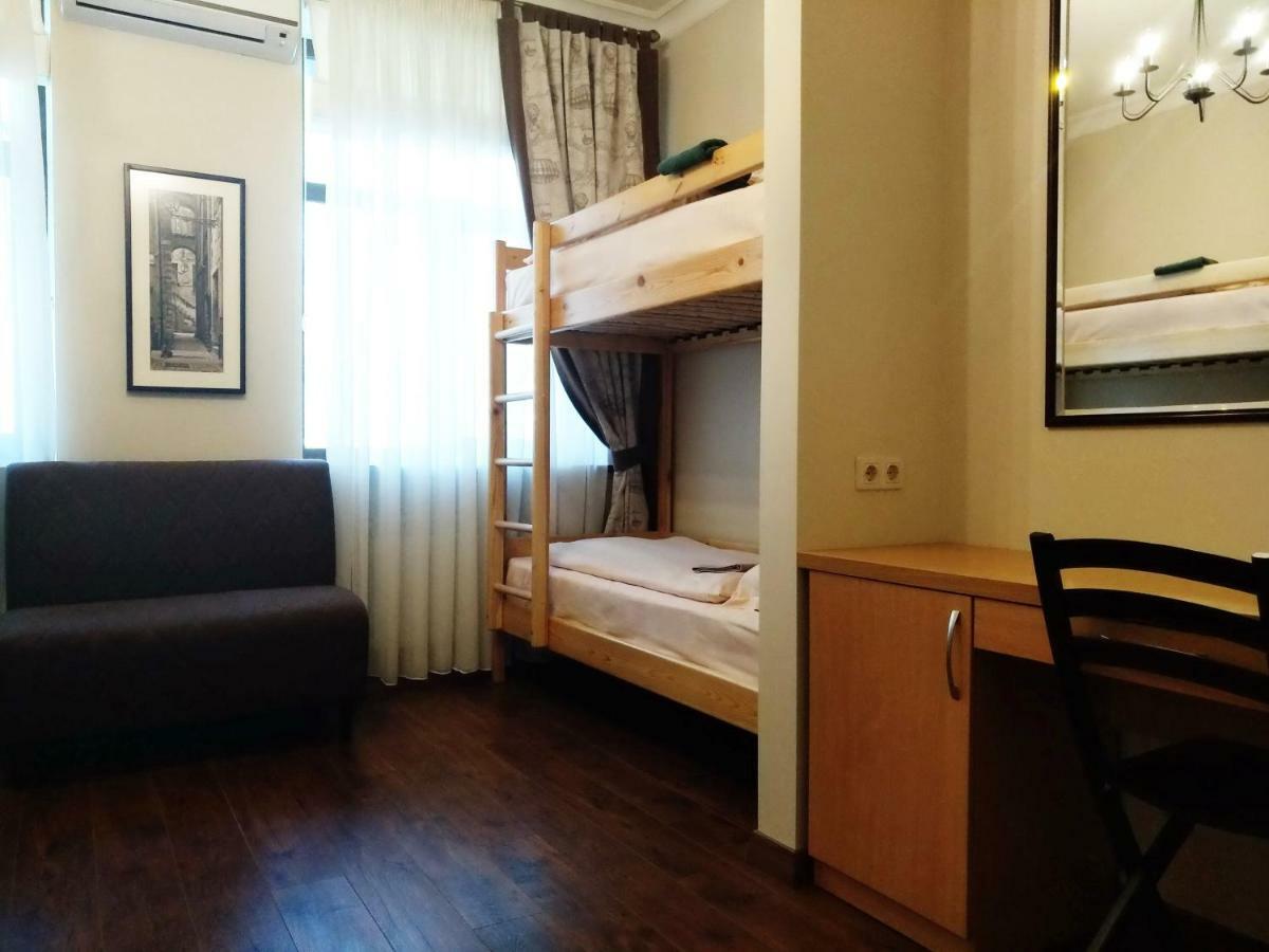 Belokorichi Hotel Kiev Bagian luar foto